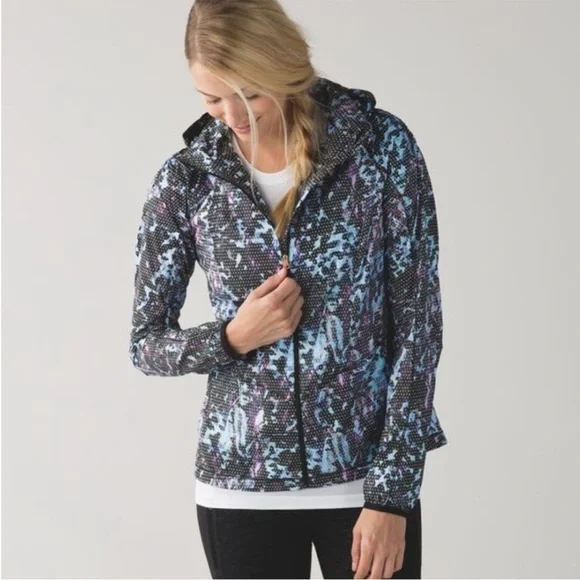 Lululemon Back Pack It Jacket - Picture 12 of 12